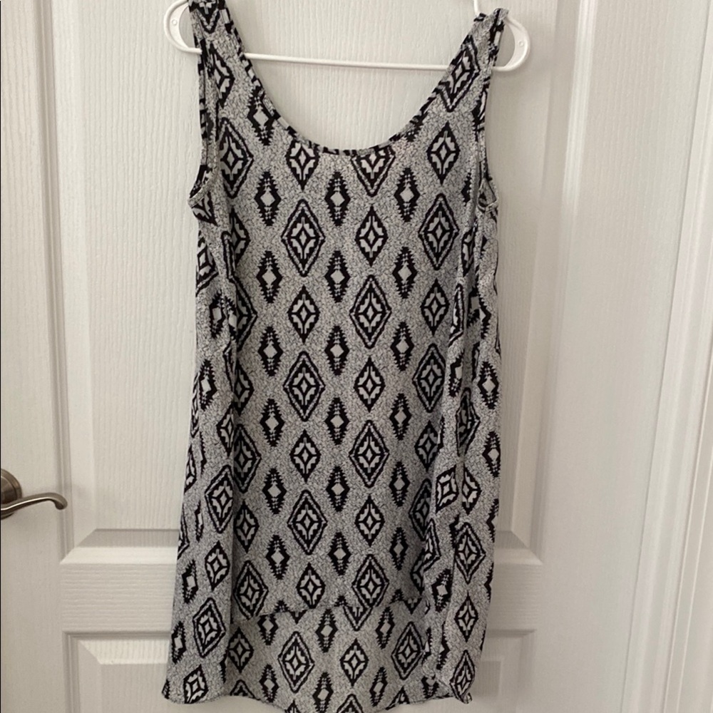Pink Republic Black and White Graphic Sleeveless Tank